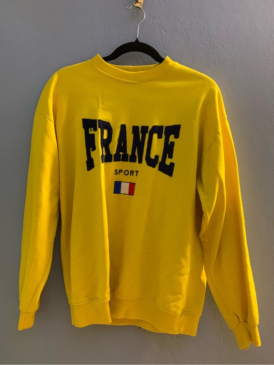 Sweaters - Yellow Sweater